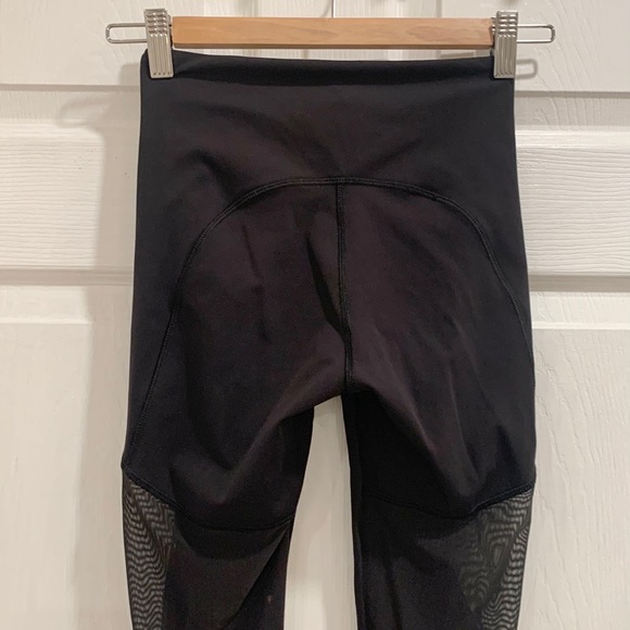 Lululemon High Rise Mesh Crop Black Leggings - Picture 8 of 16